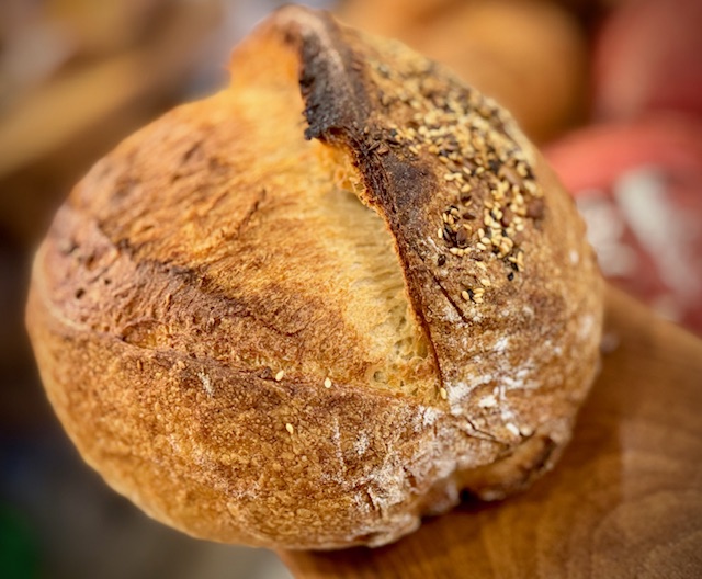 A SzeretetMorzsa pékség és kenyereink